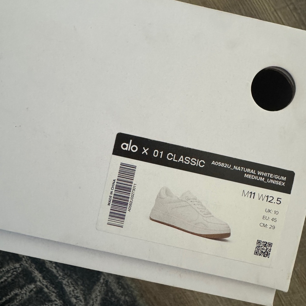 NIB Alo Recovery Mode Sneaker - Natural White/Gum - Picture 5 of 8
